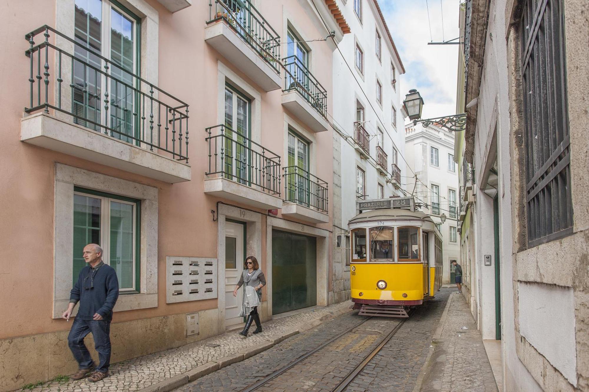 Bairrus Lisbon Apartments - Alfama II Екстериор снимка